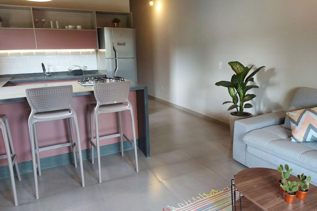 Sapeca - Novo Flat C/ Piscina, 50Mts Da Praia, Churrasqueira Privativa, Ar Con, Wi-Fi, Netflix, Garagem Paraty Luaran gambar