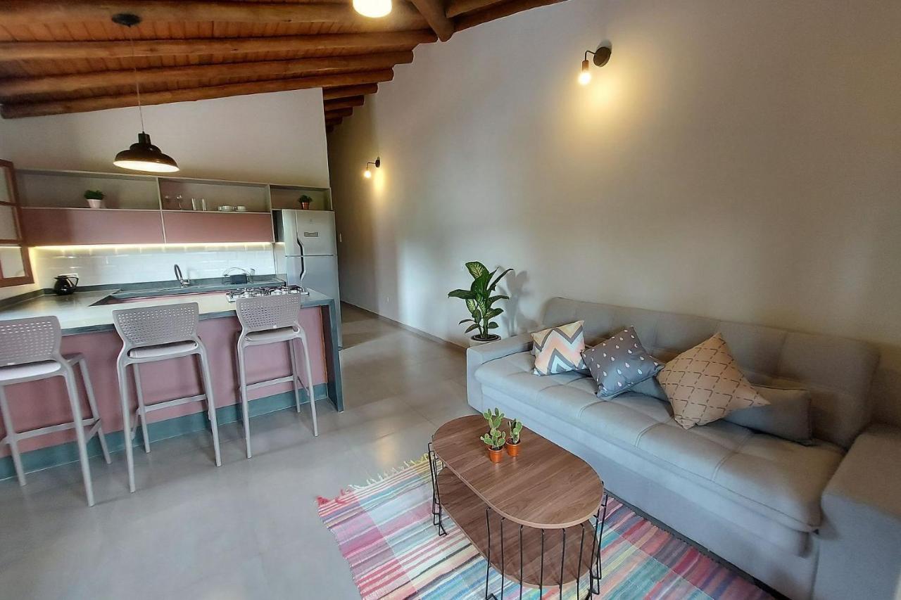 Sapeca - Novo Flat C/ Piscina, 50Mts Da Praia, Churrasqueira Privativa, Ar Con, Wi-Fi, Netflix, Garagem Paraty Luaran gambar
